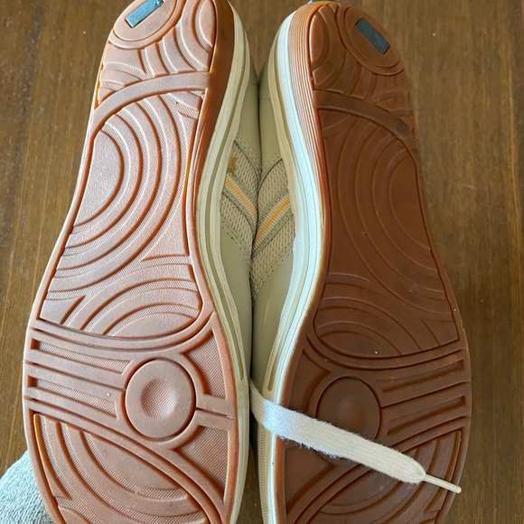 Womens Keds Gray Leather Lace Up Sneakers 8M - Picture 3 of 6